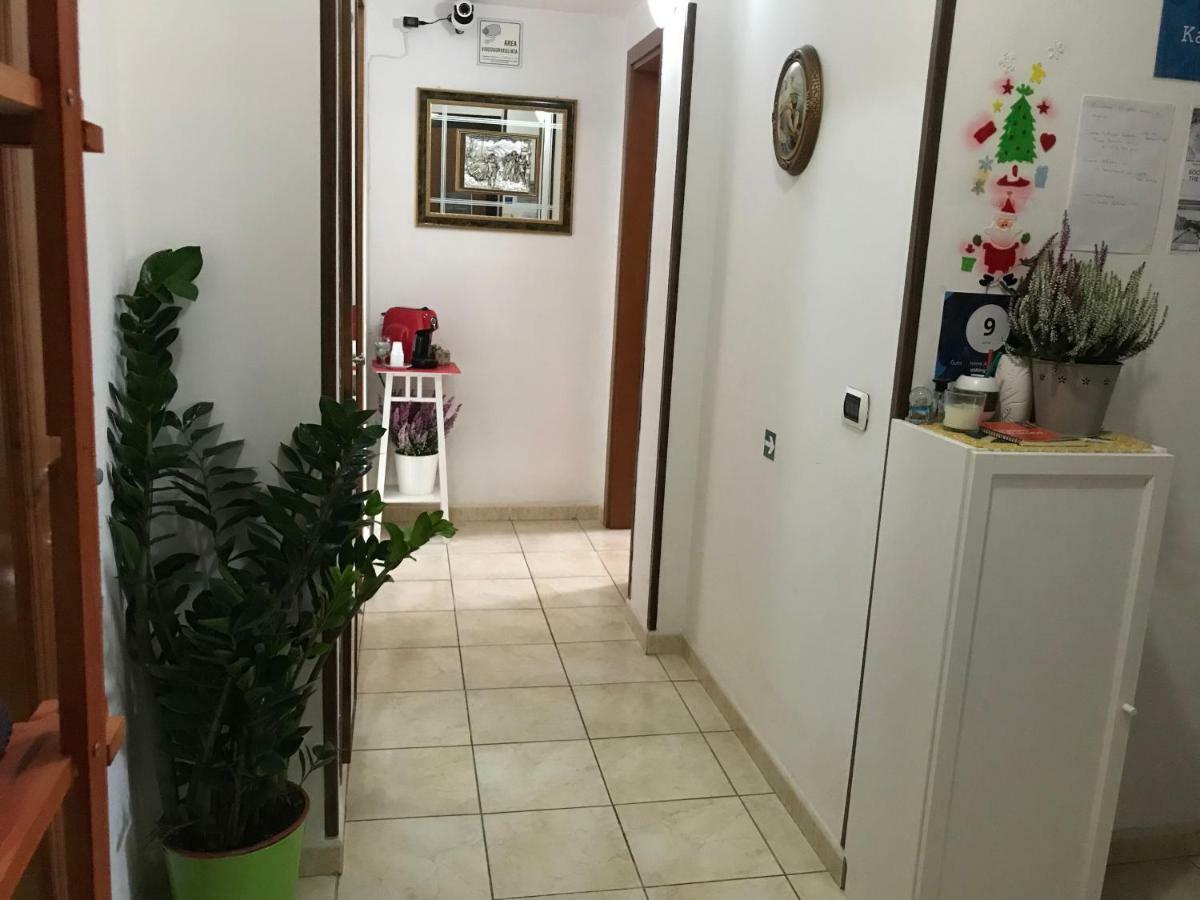 Kambal Inn Rom Exteriör bild